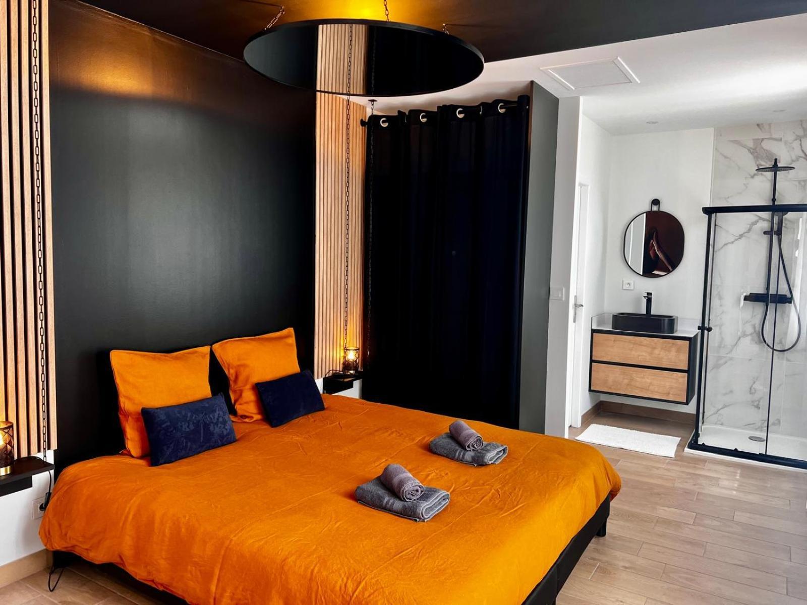 Boudoir Margot - Luxury Balneo Vichy